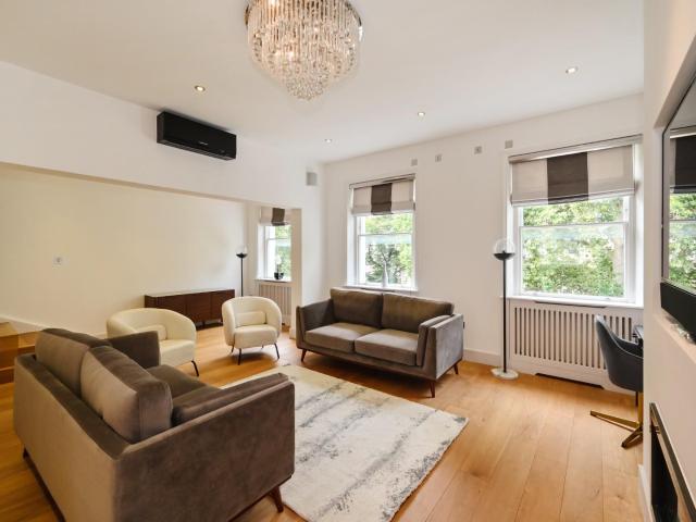Apartment for rent in Belgravia, Greater London