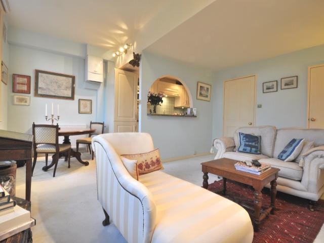 Apartment for rent in Pimlico, Greater London