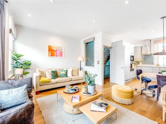 Apartment for rent in Fulham, Greater London