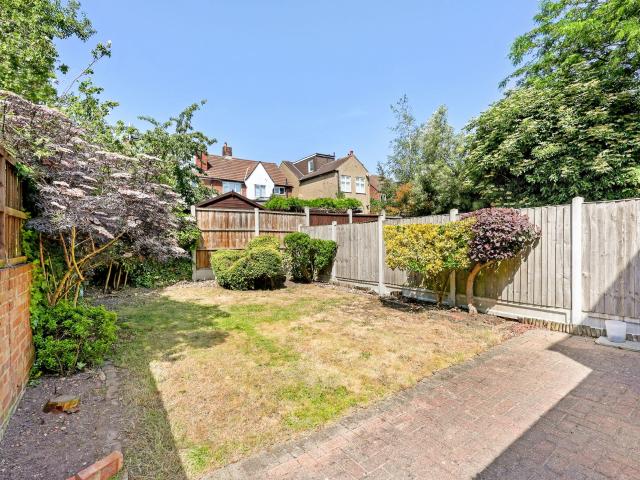 Apartment for rent in Woodford Green, Greater London