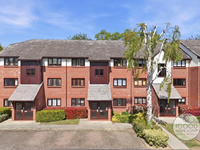 Apartment for rent in Debden Green, Epping