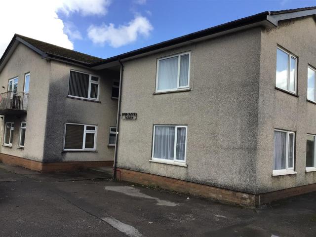 Apartment for rent in Falcon Lodge, Wales