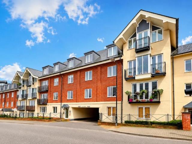 Apartment for rent in St Albans, Five Acres