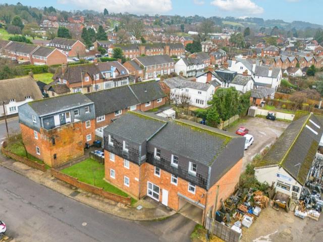 Apartment for rent in Marlborough, Easton Royal