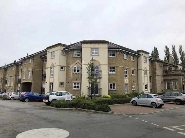 Apartment for rent in Lower Hopton, Mirfield