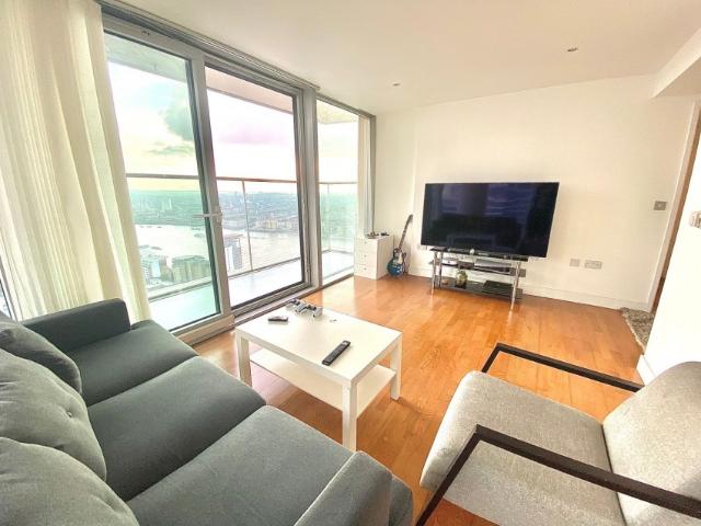 Apartment for rent in Canary Wharf, Greater London