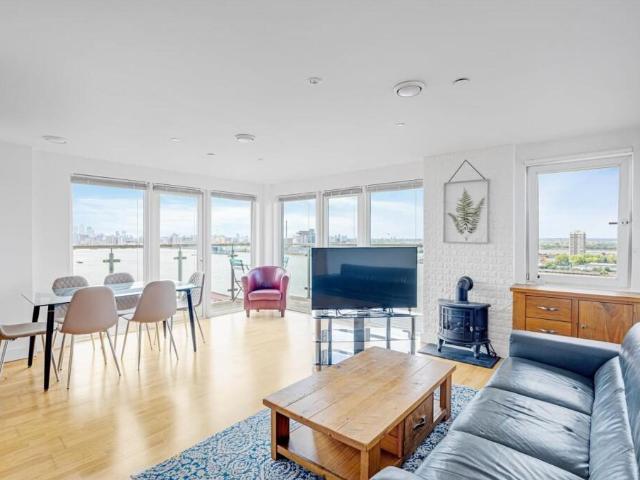 Apartment for rent in Charlton Riverside, Greater London