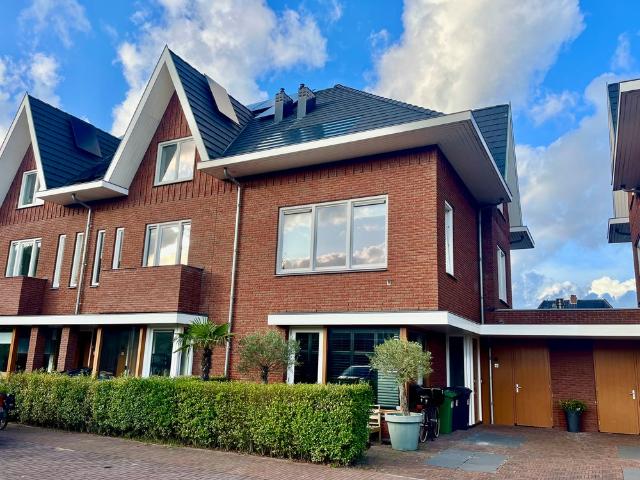 Appartement te huur in Heemstede, Noord Holland