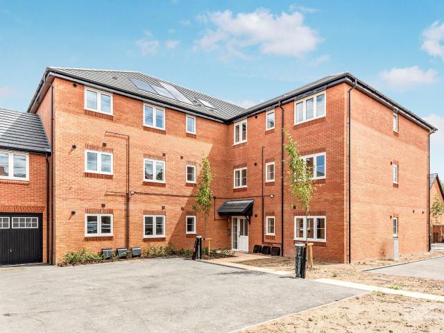 Apartment for rent in Tile Hill, West Midlands