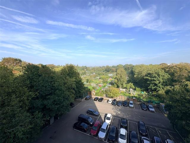 Apartment for rent in Mossley Hill, Liverpool
