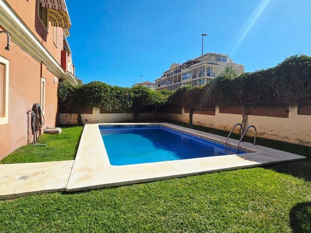 Apartamento en alquiler en Mezquitilla, La Axarquía