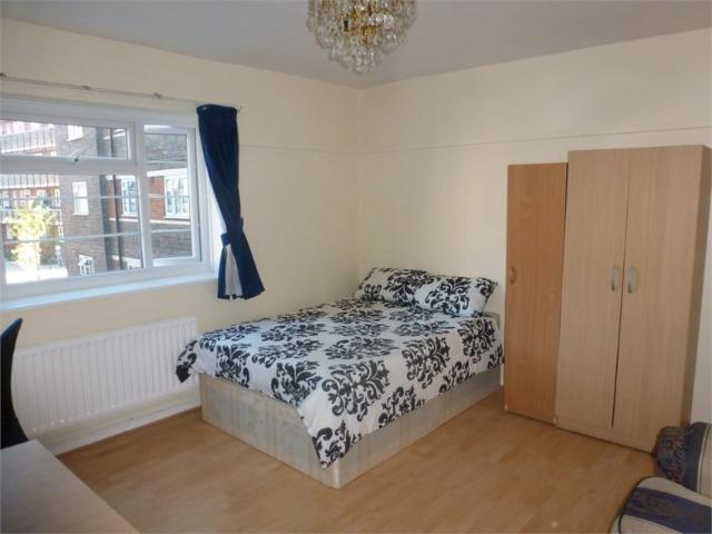 Apartment for rent in Ocean Estate, Mile End