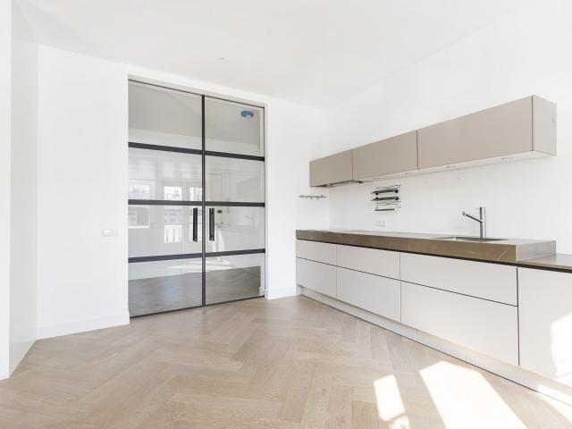 Appartement te huur in Zuid, Amsterdam
