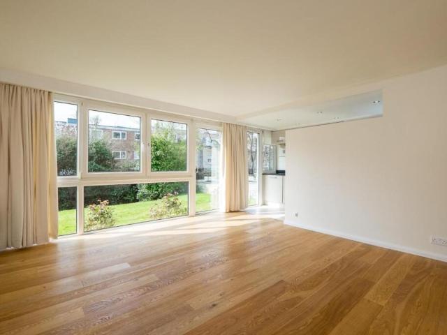 Apartment for rent in North Sheen, Greater London