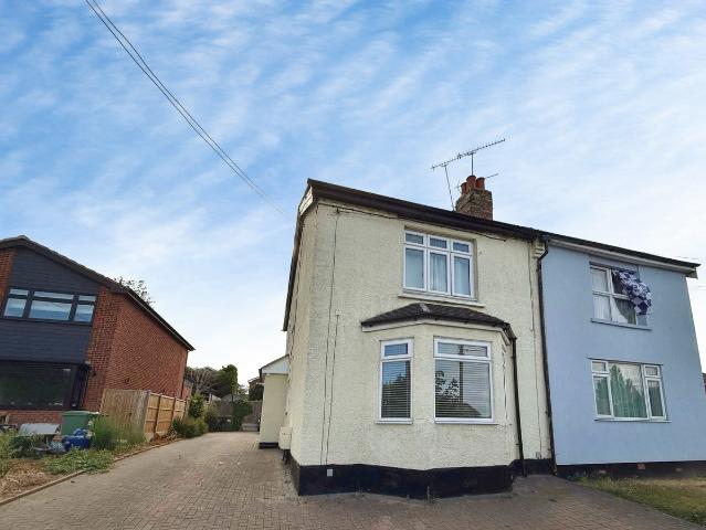 Apartment for rent in Queens Park, Billericay