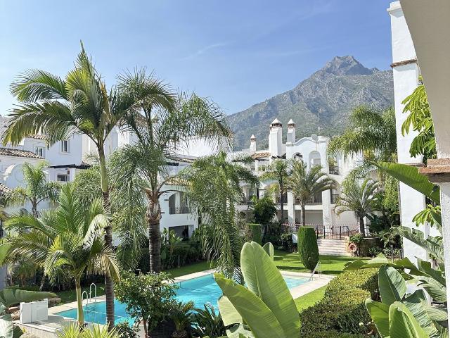 Apartamento en alquiler en Marbella, Nagüeles