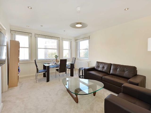 Apartment for rent in St. John's Wood, Greater London