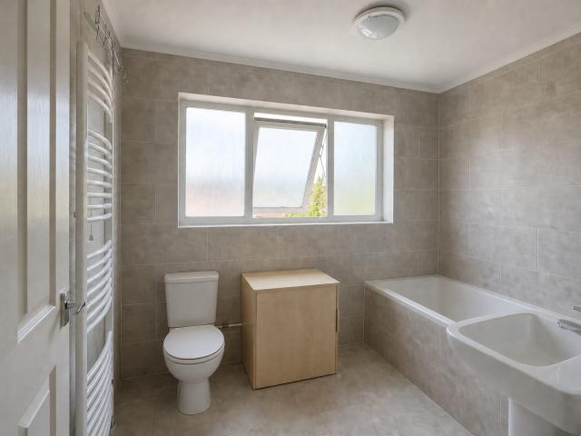 Apartment for rent in Falcon Lodge, Wales