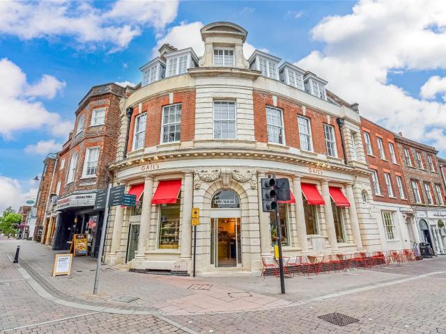 Apartment for rent in Enborne, West Berkshire