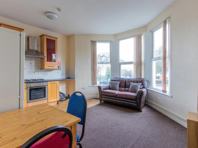 Apartment for rent in Penylan, Falcon Lodge