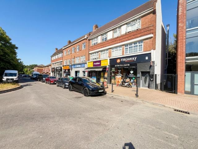 Apartment for rent in Denham, Gerrards Cross and Chalfonts Community Board, Denham Garden Village