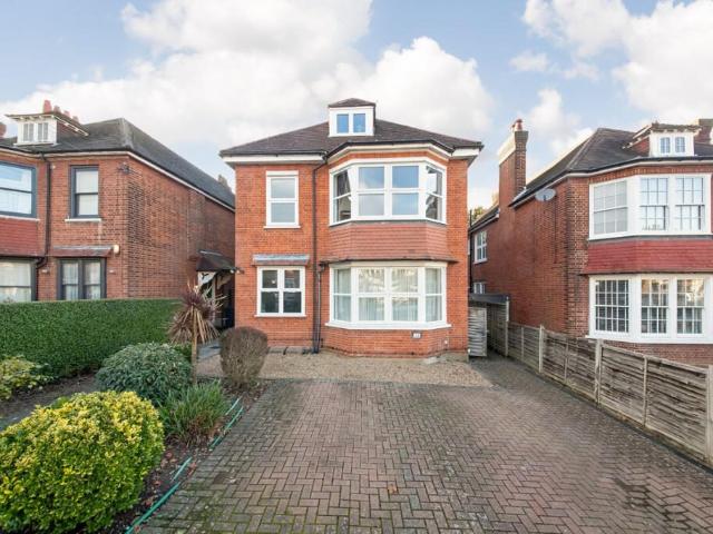 Apartment for rent in London Borough of Croydon, Addiscombe
