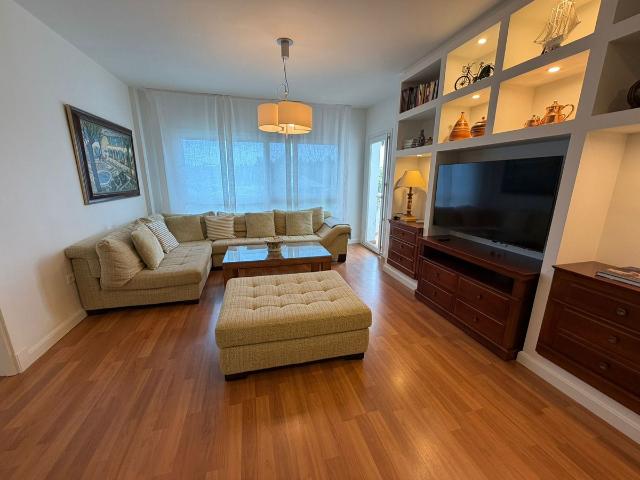Apartamento en alquiler en Nueva Andalucía, Costa del Sol Occidental