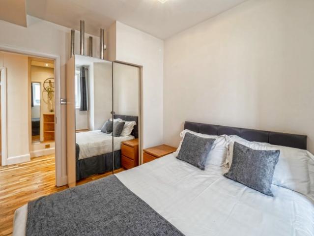 Apartment for rent in Paddington, Greater London