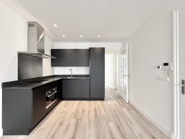 Appartement te huur in Oost, Amsterdam