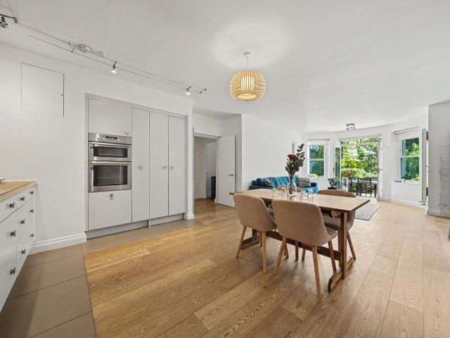 Apartment for rent in Chalk Farm, Greater London