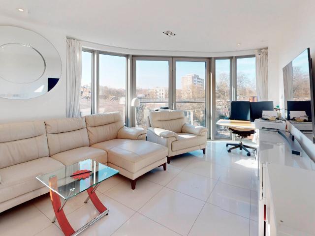 Apartment for rent in Chalk Farm, Greater London