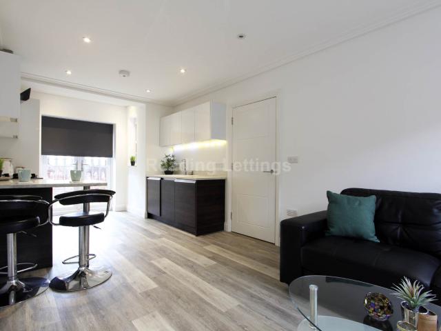 Apartment for rent in Reading West, Reading