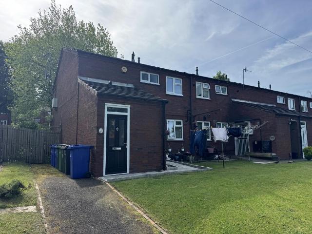 Apartment for rent in Dixons Green, West Midlands