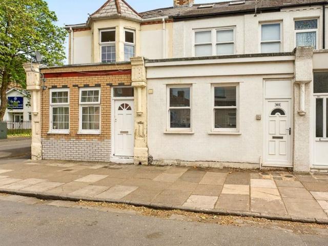 Apartment for rent in Falcon Lodge, Wales