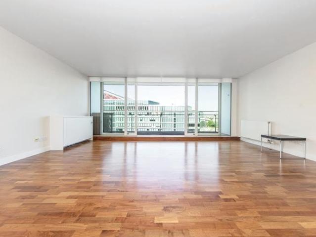 Apartment for rent in Victoria, Greater London