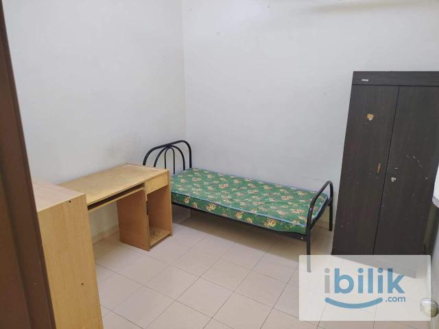 Room for rent in Malaka