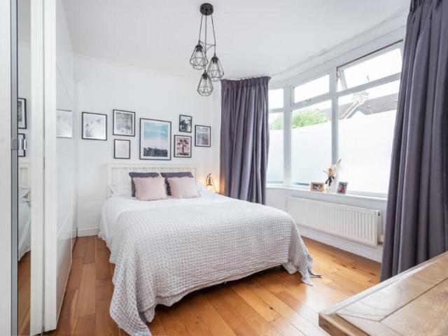 Apartment for rent in London Borough of Merton, Mitcham