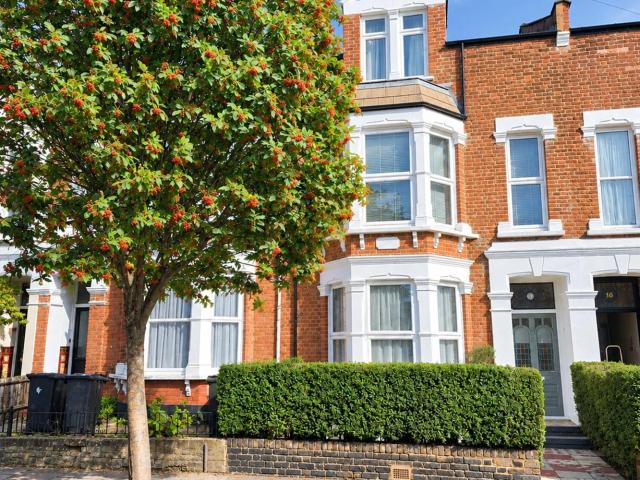 Apartment for rent in London Borough of Enfield, Greater London