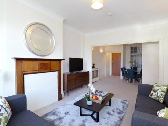 Apartment for rent in St. John's Wood, Greater London