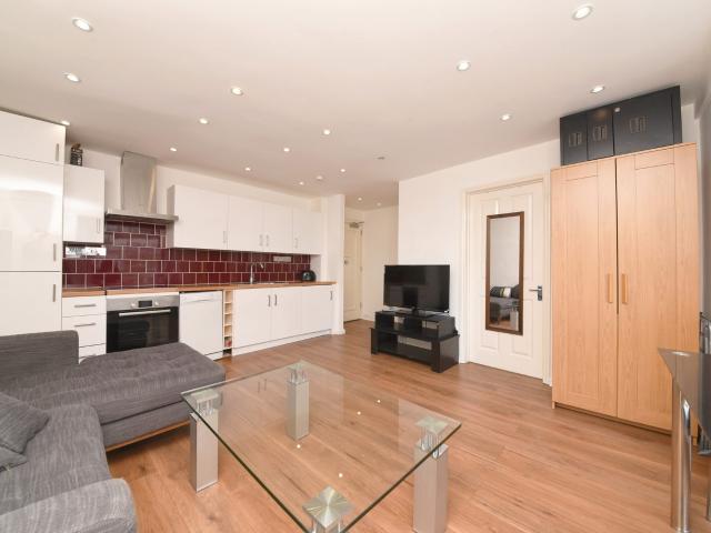 Apartment for rent in Marylebone, Greater London