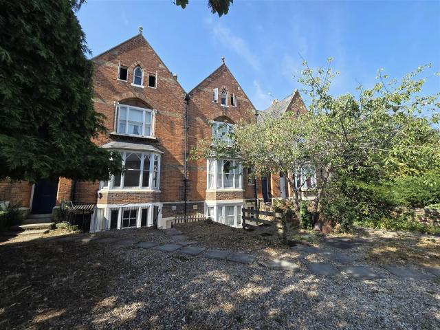 Apartment for rent in Guide Bridge, Greenheys