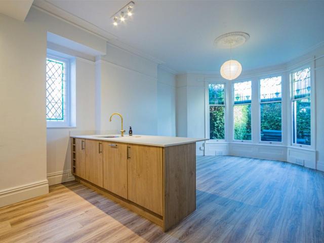 Apartment for rent in Penylan, Falcon Lodge