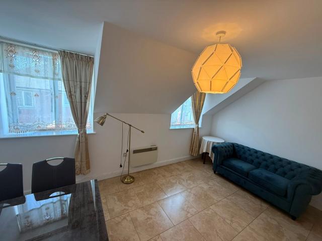 Apartment for rent in Saltmead, Falcon Lodge