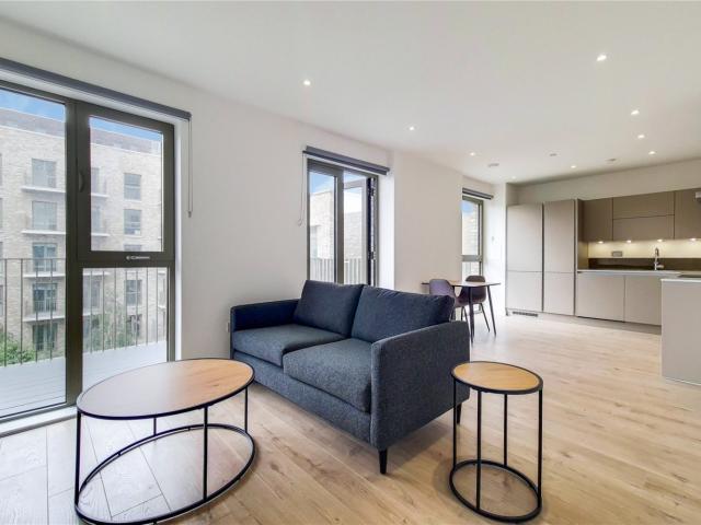 Apartment for rent in Reach, Greater London