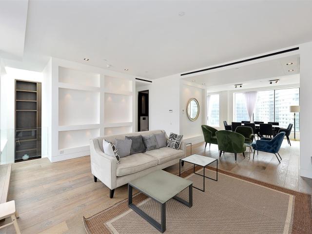 Apartment for rent in Victoria, Greater London