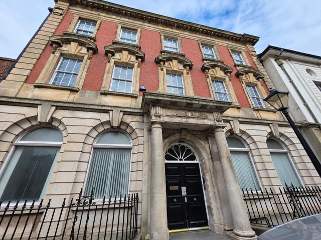 Apartment for rent in Cwmdu, Swansea