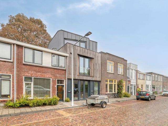 Appartement te huur in Tuinstadwijk, Zuid Holland
