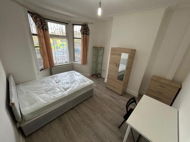Apartment for rent in Plaistow, Greater London