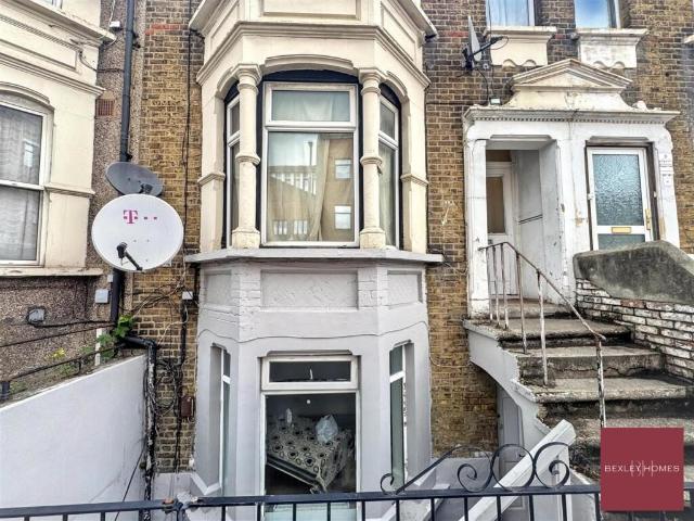 Apartment for rent in Plumstead, Greater London