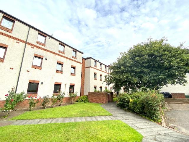 Apartment for rent in Shaftesbury Park Colonies, Merchiston